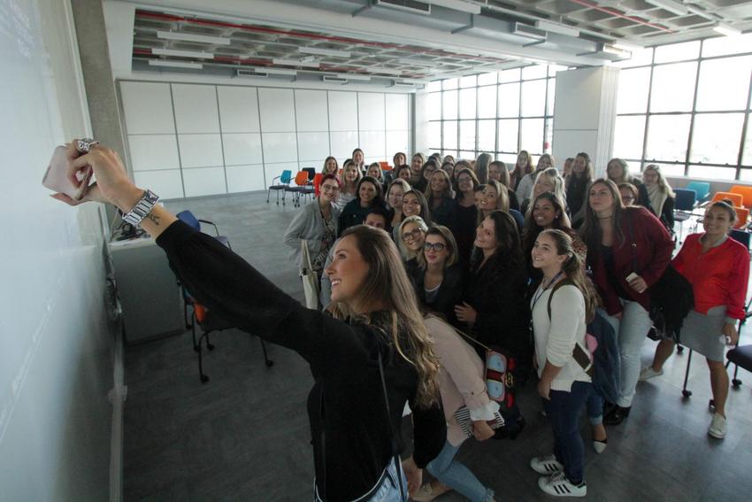 Semana Municipal do Jovem Empreendedor - Palestra Empreendedorismo e Moda Local: Unisinos POA