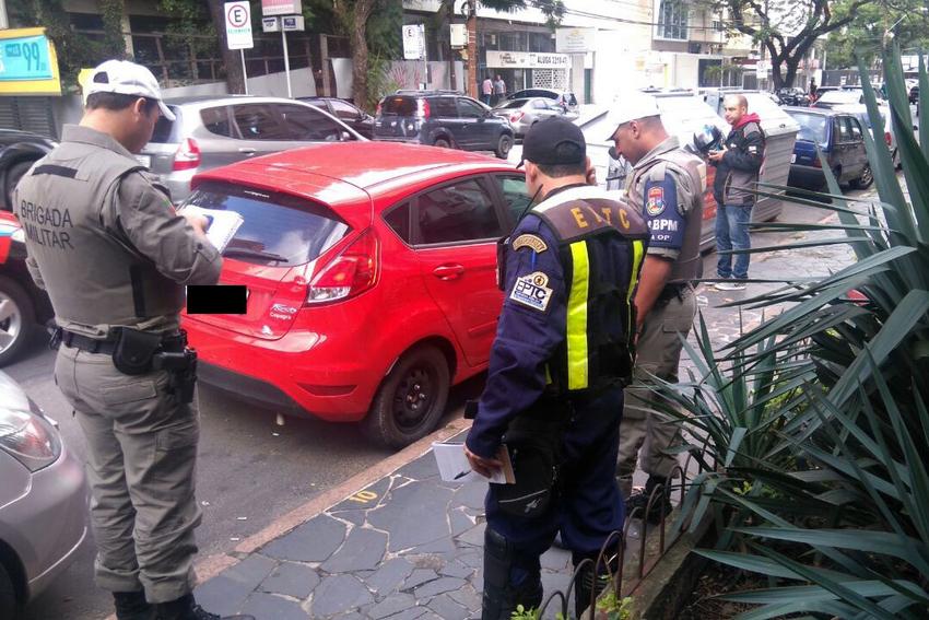 Ações da EPTC recuperam dois carros roubados
