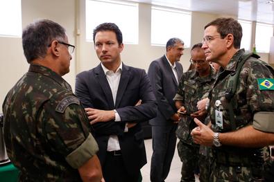 Reunião com o Comandante Militar do Sul, General Edson Leal Pujol