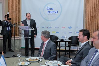 Prefeito Nelson Marchezan Júnior participa da reunião-almoço Tá na Mesa, com palestra do governador do Estado, José Ivo Sartori - Local: Federasul