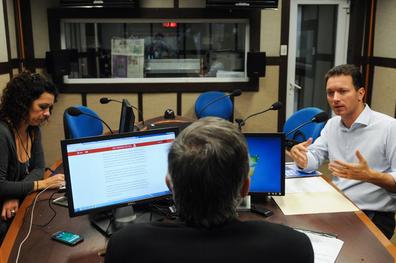 Prefeito concede entrevista à Rádio Guaíba.