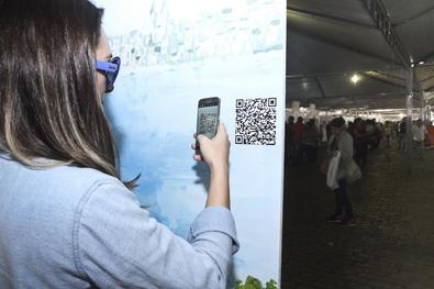 237ª Feira do Peixe de Porto Alegre – Pintura coletiva para releitura da obra de Porto Alegre Vista do Cristal, de Torquato Bassi