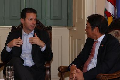 Prefeito recebe embaixador do Vietnã no Brasil, Do Ba Khoa Local: Gabinete do Prefeito