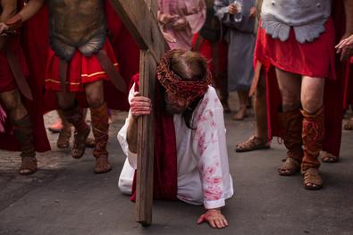 58ª Via Sacra do Morro da Cruz - Procissão da Paixão de Cristo