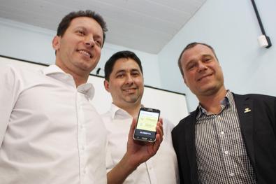 Prefeito Nelson Marchezan Junior, Sec. SMS, Erno Harzheim e Dir. Técnico da Procempa, Michel Costa, apresentam o novo aplicativo #eufaçopoa.