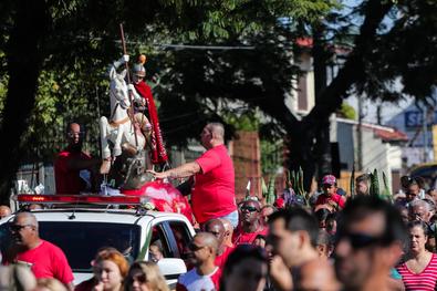 Procissão da 64ª Festa de São Jorge e Ogum