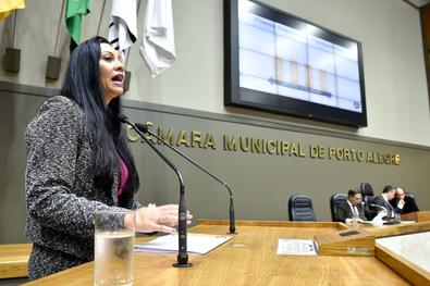 Helen Machado apresenta planejamento da Carris na Câmara de Vereadores