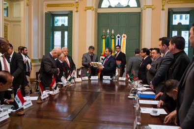 Prefeito em Exercício recebe membros do Conselho dos Embaixadores Árabes no Brasil.