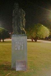 Patrulha da Guarda Municipal encontrou a placa do monumento Gaúcho Oriental, no Parque Farroupilha
