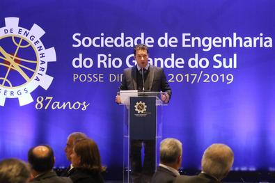 Prefeito Nelson Marchezan Júnior presente a solenidade de posse da nova diretoria da Sociedade de Engenharia do RS (Sergs) 
