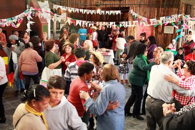 Festa Junina dos idosos da Fasc reúne mais de 500 pessoas