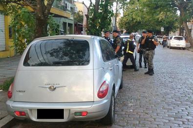 Ações da EPTC recuperam dois carros roubados