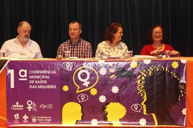 SMC e CMS na I Conferência Municipal de Saúde das Mulheres. Local: Salão de Atos da UFRGS