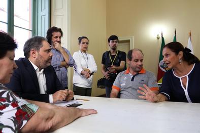 Vice-Prefeito Gustavo Paim recebe a direção da ACERGS 