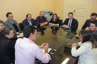 Reunião com representantes do Banco Mundial sobre o projeto de Resiliência de Porto Alegre Local: Sede da SMRI