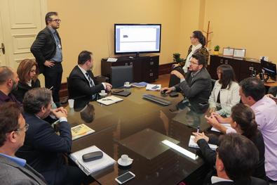 Reunião com representantes do Banco Mundial sobre o projeto de Resiliência de Porto Alegre Local: Sede da SMRI