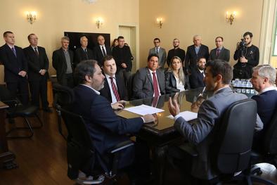 Ato de Posse do Superintende da Receita Municipal de Porto Alegre, Teddy Biassusi Local: Gabinete do Prefeito 