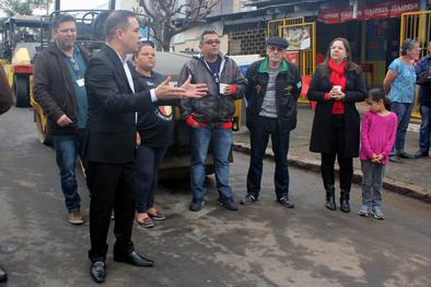 Prefeitura inicia obras de requalificação asfáltica no bairro Sarandi