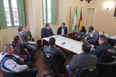 Reunião com representantes da Vila dos Herdeiros Local: Gabinete do vice-prefeito