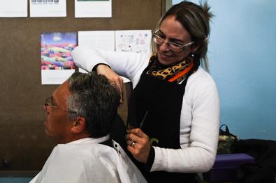 Corte de cabelo e Cabide Solidário Local: Sine Municipal