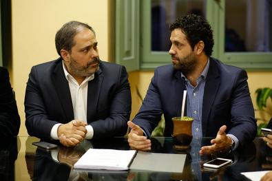 Reunião do Vice Prefeito Gustavo Paim com a Secretaria Municipal de Relações Institucionais.