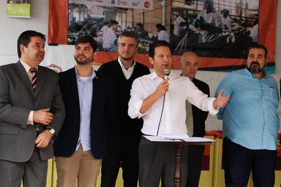 Prefeito Nelson marchezan Júnior na abertura da 12ª Semana Cidade Limpa
