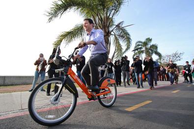Apresentação do Novo Modelo de Bicicleta e de Estação do Sistema BikePoa Local: Estação BikePoa – Fundação Iberê Camargo