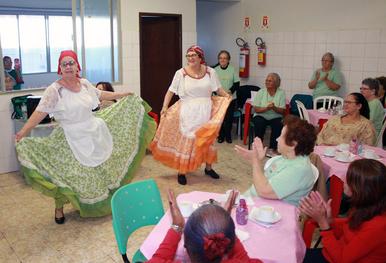 Chá das Mães do Cras Eixo-Baltazar