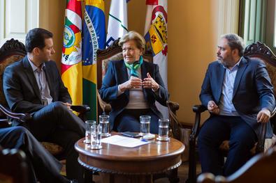 Visita cortesia da Senadora Ana Amelia Lemos