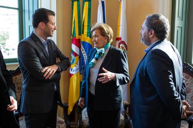 Visita cortesia da Senadora Ana Amelia Lemos