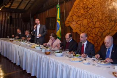 Almoço em comemoração aos 30 anos do Sescon-RS