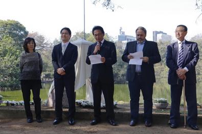 Prefeito em exercício Gustavo Paim na inauguração do Monumento Kotoji Toro