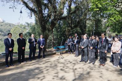 Prefeito em exercício Gustavo Paim na inauguração do Monumento Kotoji Toro