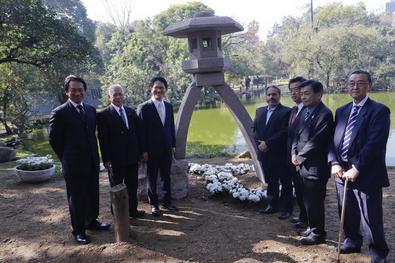 Prefeito em exercício Gustavo Paim na inauguração do Monumento Kotoji Toro