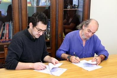 Assinatura do termo de cooperação técnica entre Smed e a Câmara Rio-grandense do Livro para a realização do projeto Adote um Escritor