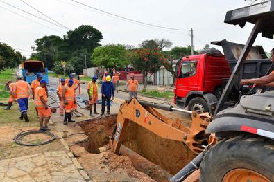interligação de redes de água na esquina da Estrada Francisca de Oliveira Vieira X rua Podalírio Teixeira Machado.