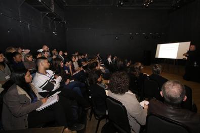 Universidade Aberta (UnA) - aula de pontuação na língua portuguesa, com o professor Claudio Moreno Local:Centro Municipal de Cultura Lupicínio Rodrigues - Sala Álvaro Moreyra