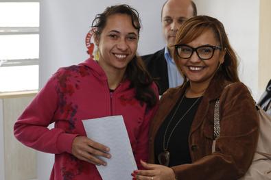 Entrega de certidões de nascimento e casamento encaminhadas durante o evento Prefeitura nos Bairros - Santa Rosa de Lima 