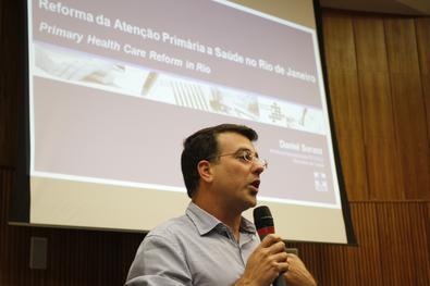 SMS através da Assessoria de Educação Continuada promove o Ciclo de Debates Barbara Starfield com o Médico sanitarista, especialista em saúde da família e comunidade e ex-Sec. Saúde da cidade do RJ, Daniel Soranz. Local: Auditório MP 