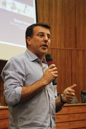 SMS através da Assessoria de Educação Continuada promove o Ciclo de Debates Barbara Starfield com o Médico sanitarista, especialista em saúde da família e comunidade e ex-Sec. Saúde da cidade do RJ, Daniel Soranz. Local: Auditório MP 