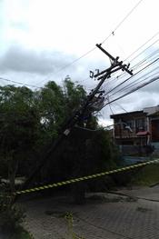 Defesa Civil trabalha para amenizar danos causados pelo temporal de domingo Local: Rua Martina de Lima, bairro São José