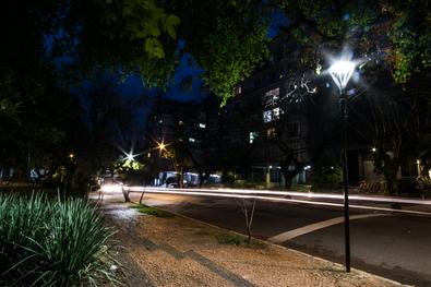 Nova iluminação de LED é instalada no bairro Moinhos de Vento