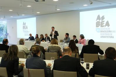 Prefeito Nelson marchezan Júnior palestra na Reunião-Almoço da Associação Riograndense dos Escritórios de Arquitetura (AsBEA-RS)