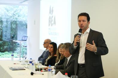 Prefeito Nelson marchezan Júnior palestra na Reunião-Almoço da Associação Riograndense dos Escritórios de Arquitetura (AsBEA-RS)