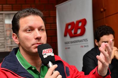 Prefeitura nos bairros. Prefeito Nelson Marchezan Junior concedeu entrevista a rádio Bandeirantes.