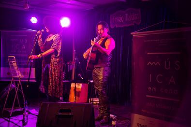 Música em Cena - Valéria Houston Local: Centro Municipal de Cultura