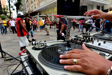 Lançamento da Semana Municipal de Hip Hop de Porto Alegre Local: Esquina Democrática 
