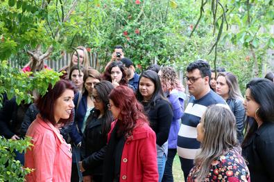 Universitários de Santa Maria conhecem proposta sustentável da Emei Humaitá