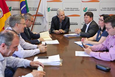 Prefeituras de Porto Alegre e Gravataí assinam convênio referente ao aterro Santa Tecla