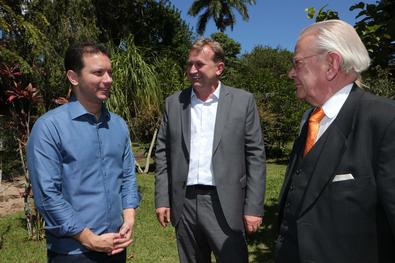 Ato de Entrega de equipamentos doados pela Stihl Ferramentas a PMPA Local: Winge Floricultura